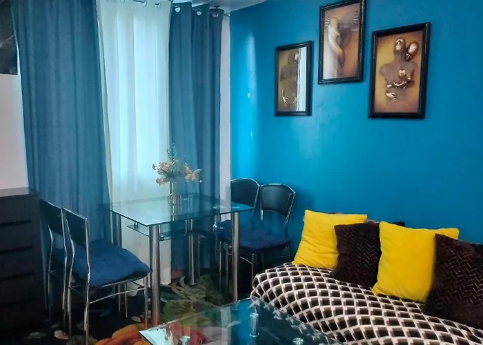 7th Floor Tower B Unit With Modern Amenities Apartment *
