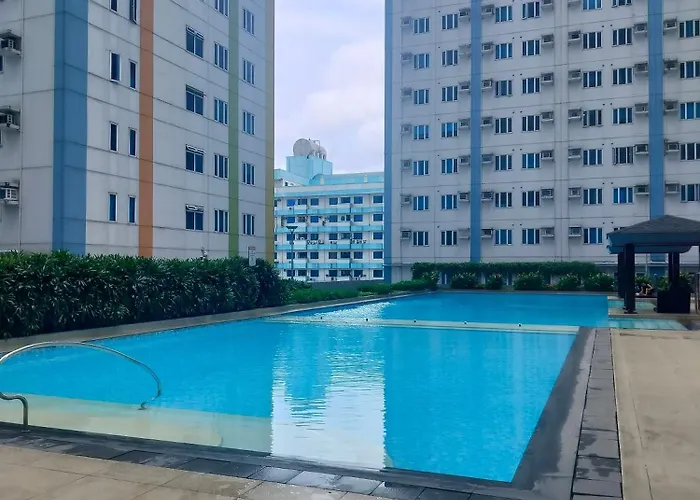 Apartment 7th Floor Tower B Unit With Modern Amenities *